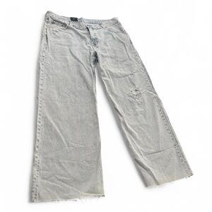 NWT GAP Light Blue Distressed Women Jeans sz 14/32